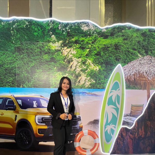 Sotheary, Ford car sales department