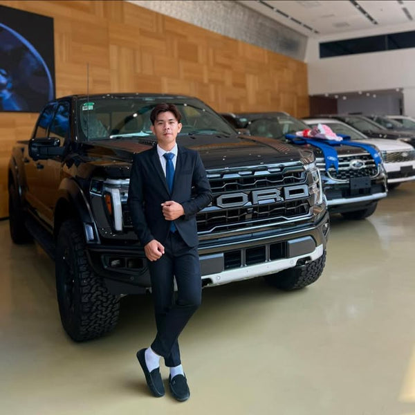 Ford Chamnab-Sales Department