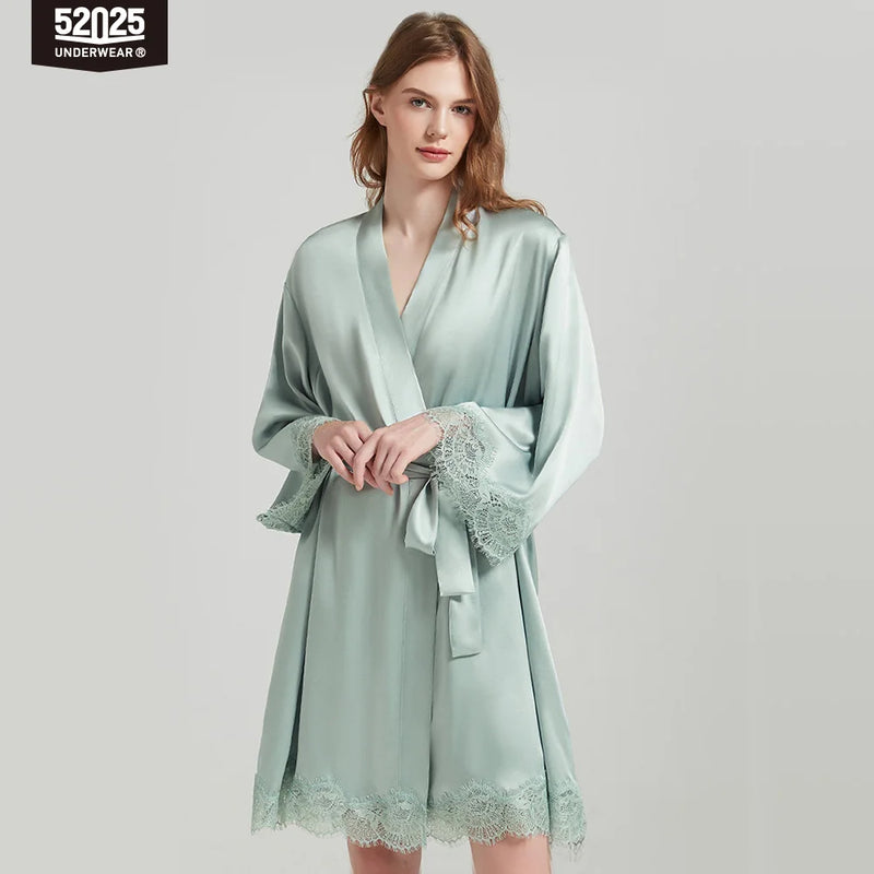 52025 Women’s Pure Silk Lace Nightgown & Robe Set – 100% Mulberry Silk, Luxurious Comfort, Timeless Feminine Grace