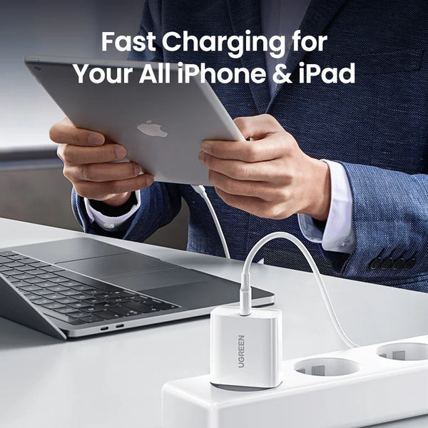 ឆ្នាំងសាក UGREEN Quick Charge 4.0 3.0 QC PD ឆ្នាំងសាក 20W QC4.0 QC3.0 USB Type C ឆ្នាំងសាកលឿនសម្រាប់ iPhone 17 16 15 Pro Xiaomi Phone PDCharger