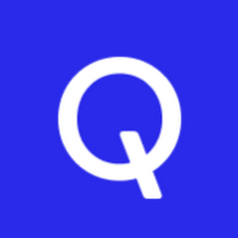 White letter 'Q' on a blue background