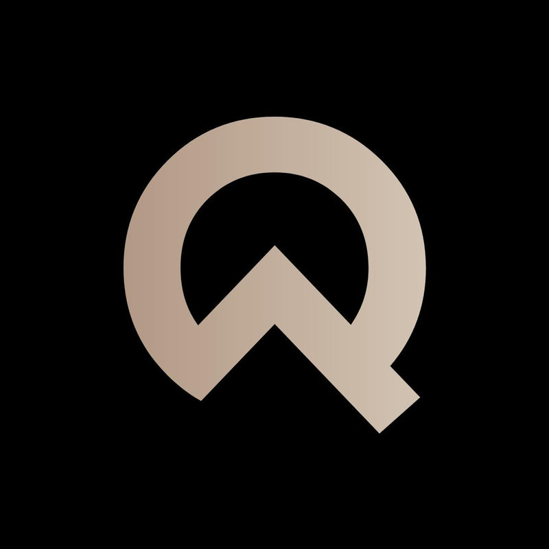 Beige letter 'Q' logo on a black background