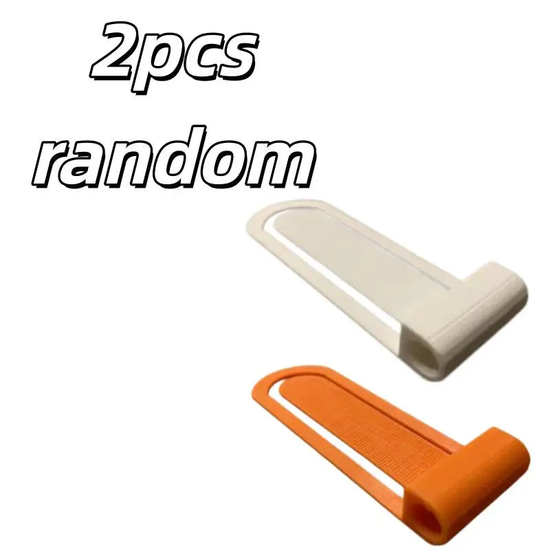2pcs random Wooden Pencil Bookmark & Pen Holder – Plastic Clip Marks Pages, Convenient for Reading Journaling