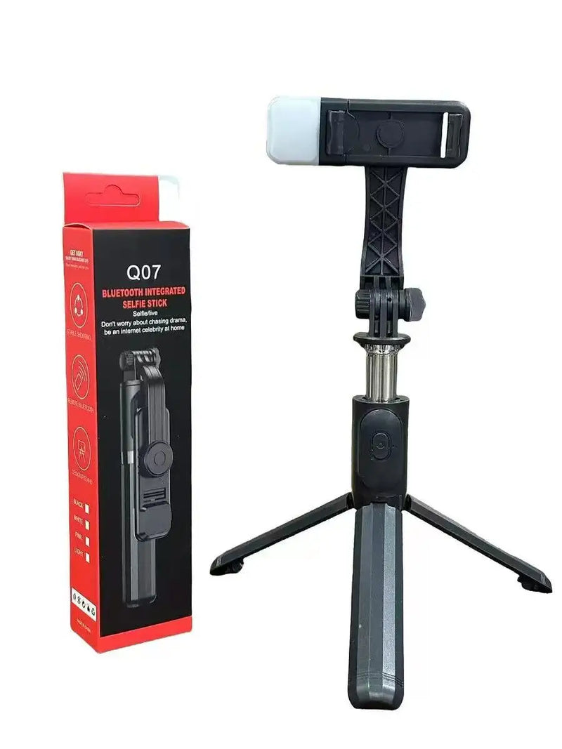 Extendable Selfie Stick Tripod with Wireless Bluetooth Remote Shutter Multifunctional Handheld Phone Stand for Live Streaming An