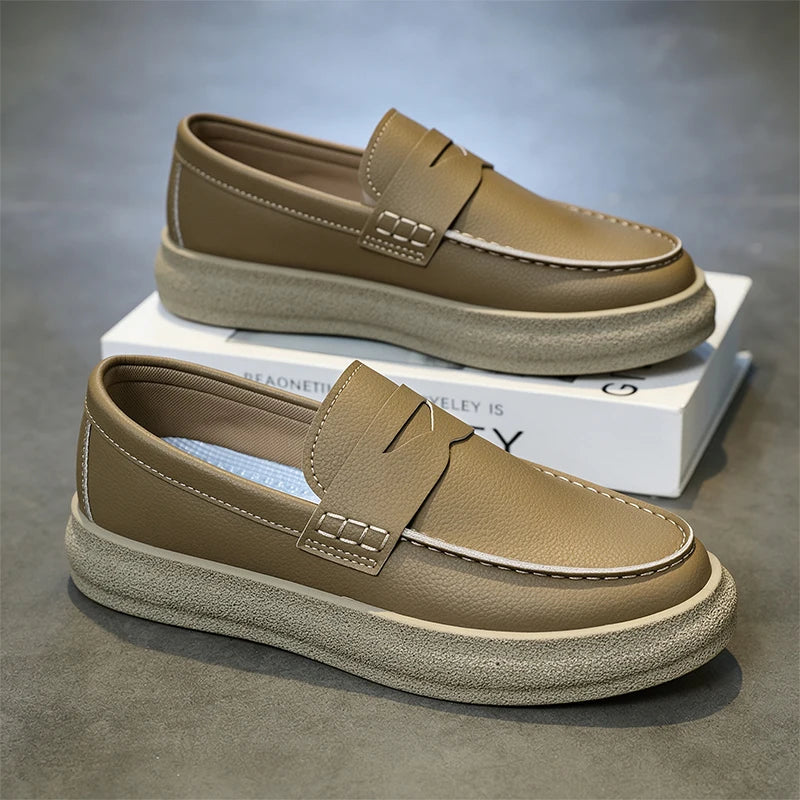 Men's slip on casual shoes four seasons new breathable light soft-sole comfort walking fashion youth outdoor sports board shoes