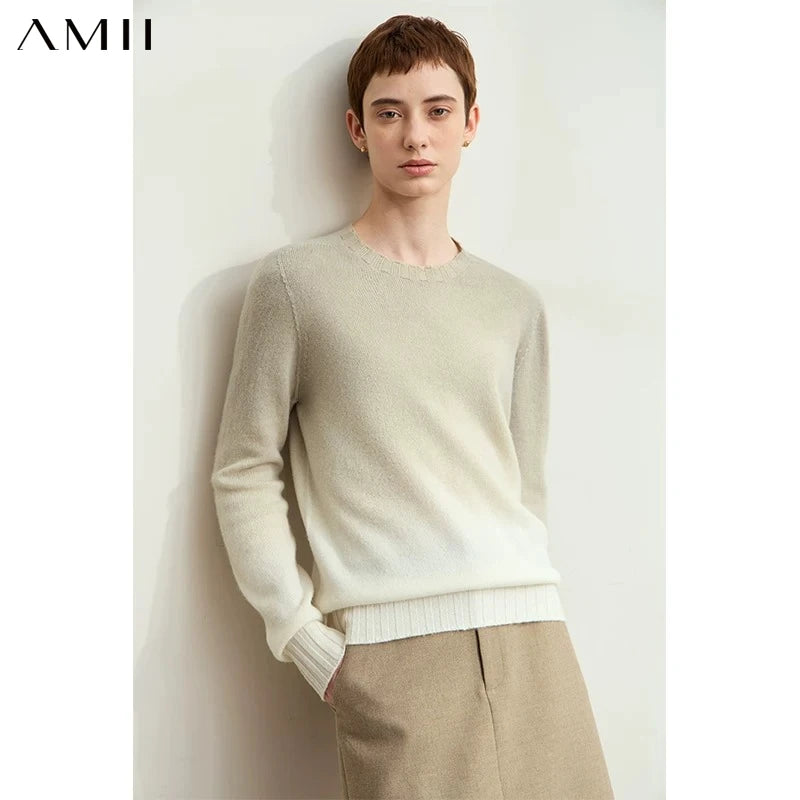 AMII Minimalist Basics Round Neck Sweater for Women 2026 Autumn Seamless Gradual Color Antibacterial Casual Pullovers 12423122