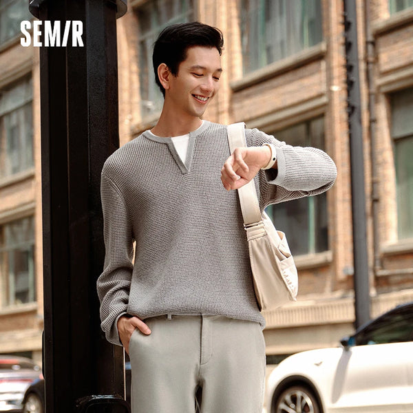 អាវយឺតបុរស Semir ប៉ាក់ជាស្រទាប់ៗ រូបរាងបែបប្លុកពណ៌ ក V ស្រទាប់ៗ សំខាន់សម្រាប់រដូវរងាឆ្នាំ ២០២៦ ស្ទីលប្រចាំថ្ងៃ ទន់ភ្លន់