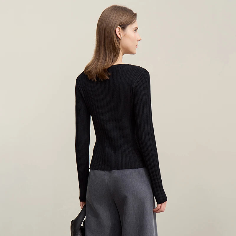 Amii Women's Autumn Sweater 2026 New Casual Round Neck Flared Sleeve Pullover Knitwear Solid Color Ladies Slim Top 12621042