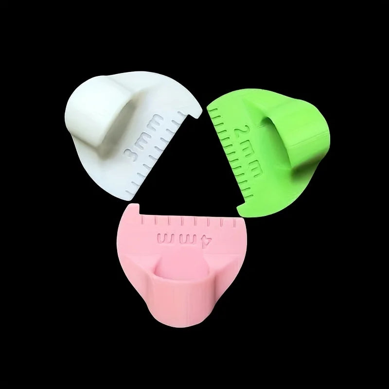2pcs Sewing Measuring Tools,Durable Edge Stitching Lock and Knitting Tools,for Beginners. Features Spacing of 4mm,3mm.