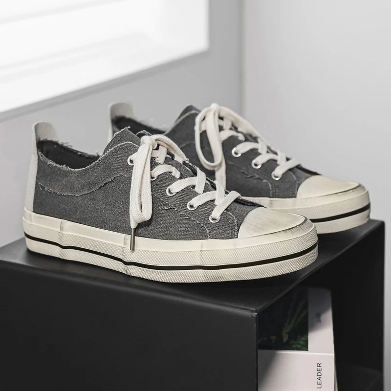 Men's fashion concise casual canvas shoes four seasons new breathable light soft-sole comfort outdoor walking sports board shoes