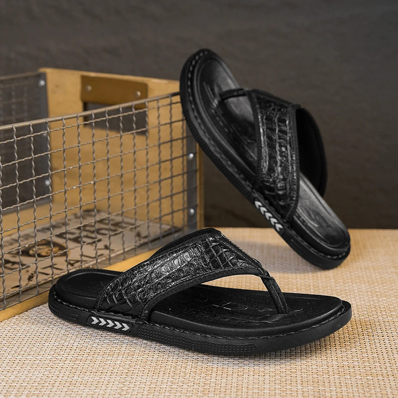 Men's Summer Flip Flops Casual Non-slip Breathable soft sole comfort Beach Slippers fashion Lightweight Outdoor Walking Slippers