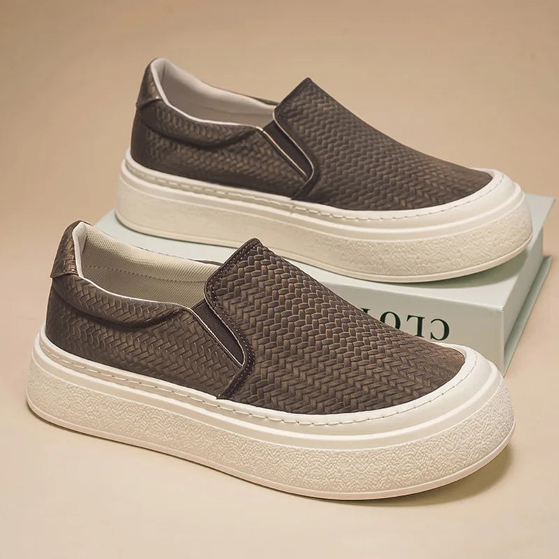 Men's thick-sole slip on casual shoes four seasons breathable light soft-sole anti-slip outdoor versatile walking board shoes