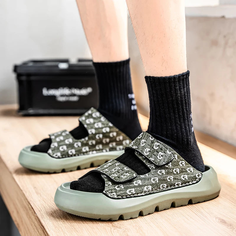 Men's thick-soled beach slippers summer fashion breathable lightweight non slip soft sole slides walking outdoor sports slippers
