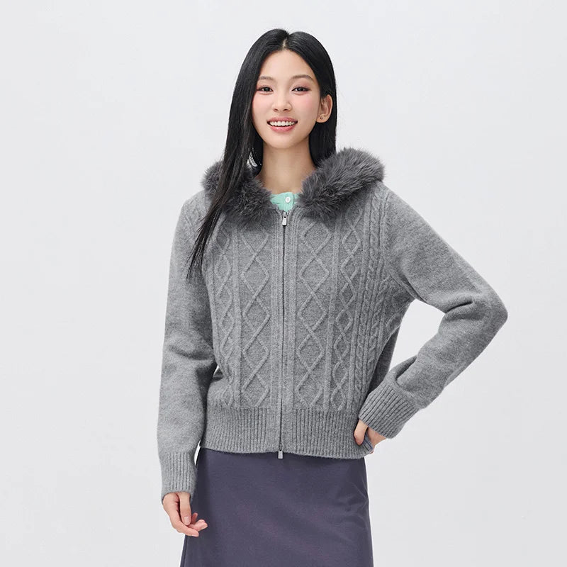 Semir Women Knit Cardigan Cropped Cable Knit Detachable Plush Collar Modern Style Versatile 2026 New Winter Daily Wear