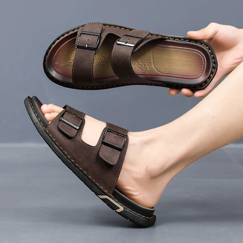 Men's High-Quality Casual Slippers Summer Breathable Outdoor Soft-Sole Beach Shoes Fashion Youth Joker Tide Sandals Garden Shoes