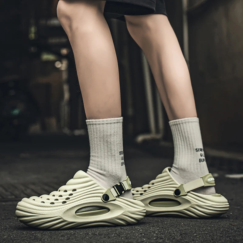 Men's Casual Hole Shoes Summer New Breathable Soft-Sole Non-Slip Unisex Outdoor Beach Shoes Fashion Sports Dual-Purpose Slippers