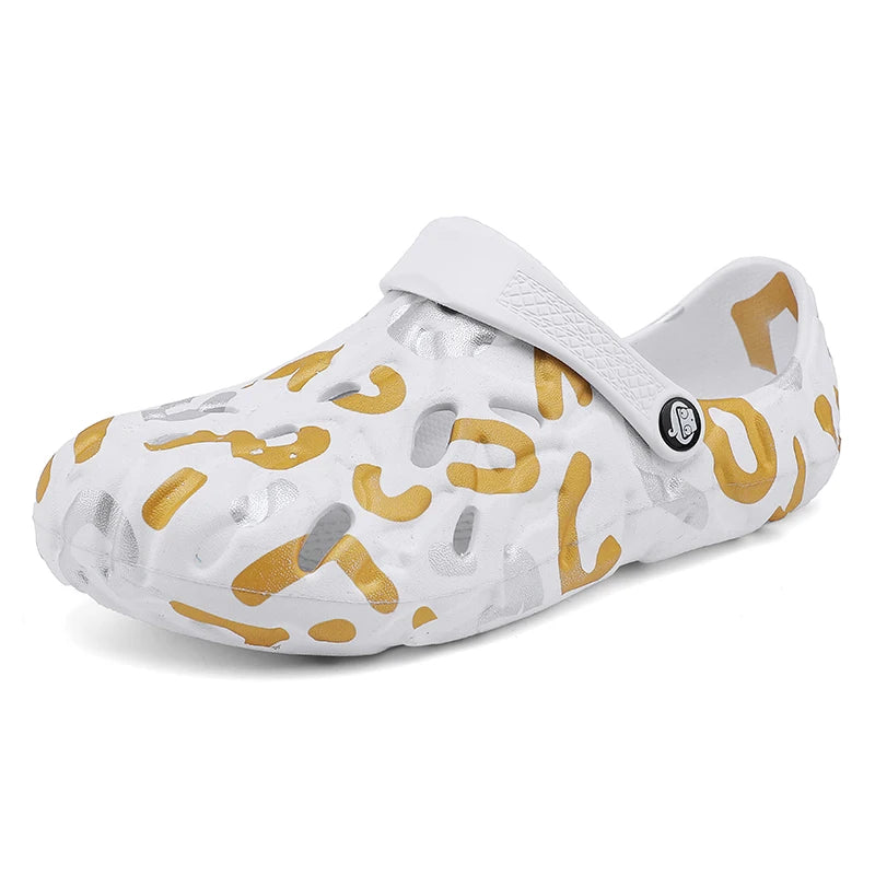 Summer New EVA Breathable lightweight men's Casual Slip on Beach Sandals Waterproof Garden Shoes outdoor hollow walking slippers