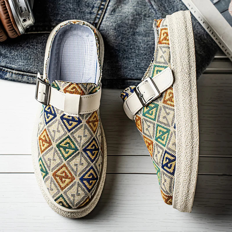 Men's slip on breathable casual shoes summer new soft-sole outdoor walking shoes fashion youth lightweight sports semi slippers