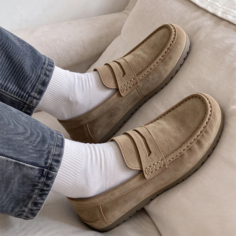 Men's slip on lazy casual shoes four seasons new breathable light soft-sole non-slip comfortable outdoor walking Joker tide shoe