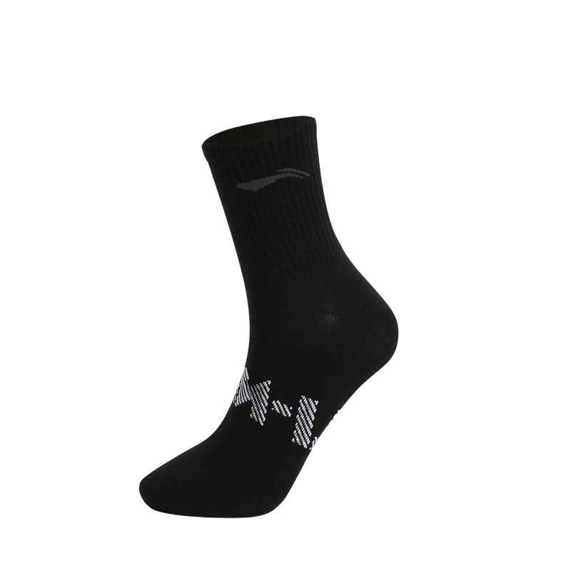 ស្រោមជើង Li-Ning Unisex ៣គូ រចនាបថកីឡា បុរស ស្ត្រី ទំហំ ២៤-២៨សង់ទីម៉ែត្រ ស្រោមជើងកីឡាប្រភេទ LiNing ដែលអាចដកដង្ហើមបាន AWTV005