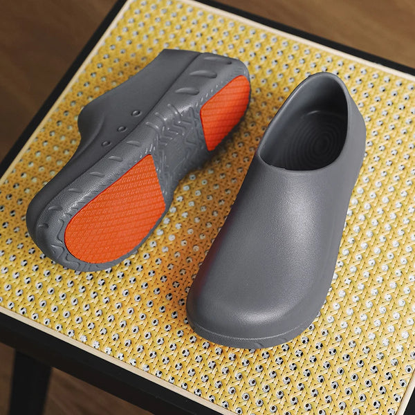Waterproof Non Slip Chef Work Shoes Men Oil Resistant Slip on EVA Clogs Comfort Lightweight Nursing Shoes for Kitchen Hospital