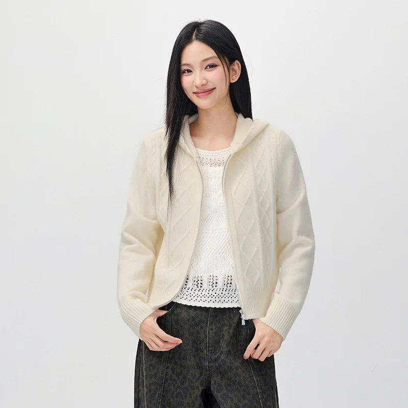 Semir Women Knit Cardigan Cropped Cable Knit Detachable Plush Collar Modern Style Versatile 2026 New Winter Daily Wear