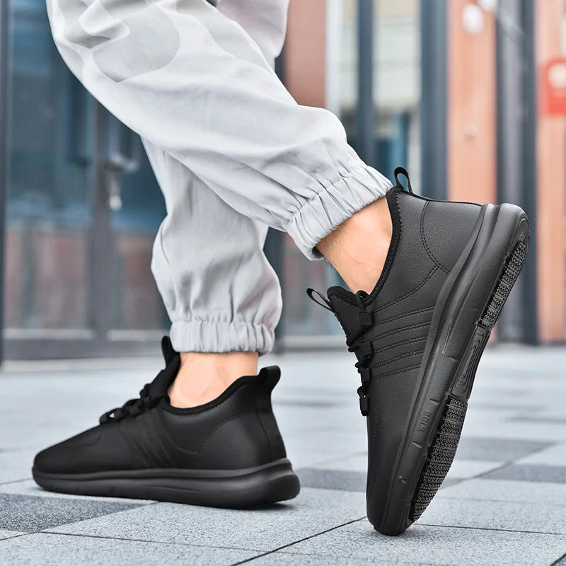 Men's light casual shoes four seasons new soft-sole anti-slip waterproof breathable walking shoes chef hotel kitchen work shoes