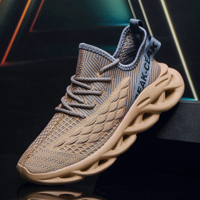 Men's light breathable casual sports shoes four seasons soft sole shock absorption outdoor running shoes students mesh sneakers