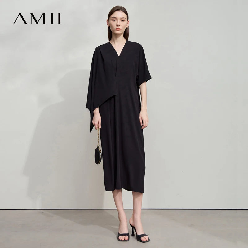 AMII Minimalis រ៉ូបរដូវក្តៅឆ្នាំ ២០២៦ រ៉ូបក V រាងមិនស្មើគ្នាសម្រាប់នារីថ្មី រ៉ូបវែងពណ៌ខ្មៅសិចស៊ីសម្រាប់ថ្ងៃឈប់សម្រាក 12552051