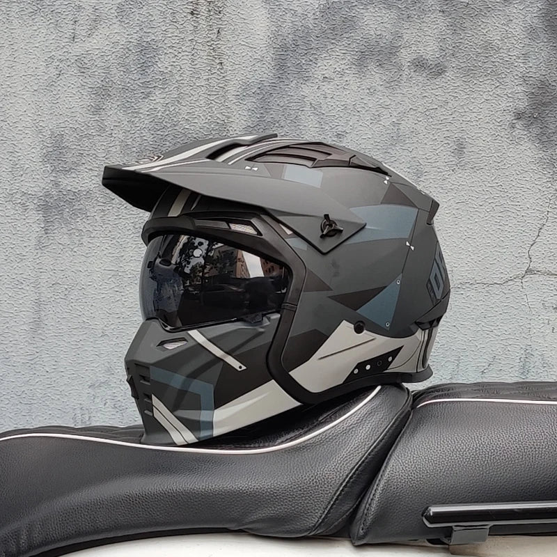 Motorcycle Riding Helmet, Male and Female Motorcycle Combination, All-Season Universal, Summer Retro Removable Chin