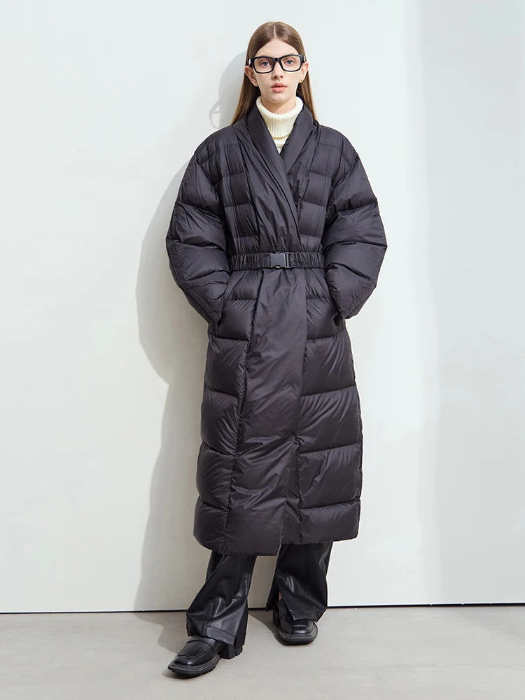 អាវធំ Amii Long Down Coats 2025 ថ្មីក្តៅជាមួយខ្សែក្រវ៉ាត់ Down Jacket អាវក្រៅរដូវរងារបស់ស្ត្រី V-Neck ដៃវែងក្រាស់ 12424002