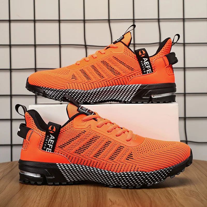 Men's high-quality casual sports shoes four seasons breathable light outdoor running shoes fashion soft-soled students sneakers