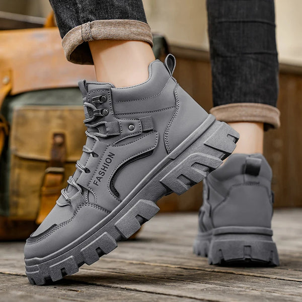 Men's boots four seasons new light soft-sole casual boots fashion outdoor Joker anti-slip comfort walking sports tooling boots