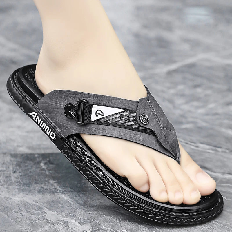 Men's high-quality flip-flops summer soft-sole non-slip outdoor beach shoe fashion breathable lightweight casual sports slippers