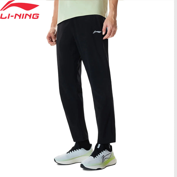 ខោរត់បុរស Li-Ning LN DRY LN COOL មានផាសុកភាព និងឆ្លុះបញ្ចាំងពីពន្លឺ ខោកីឡាអាជីព AYKW271
