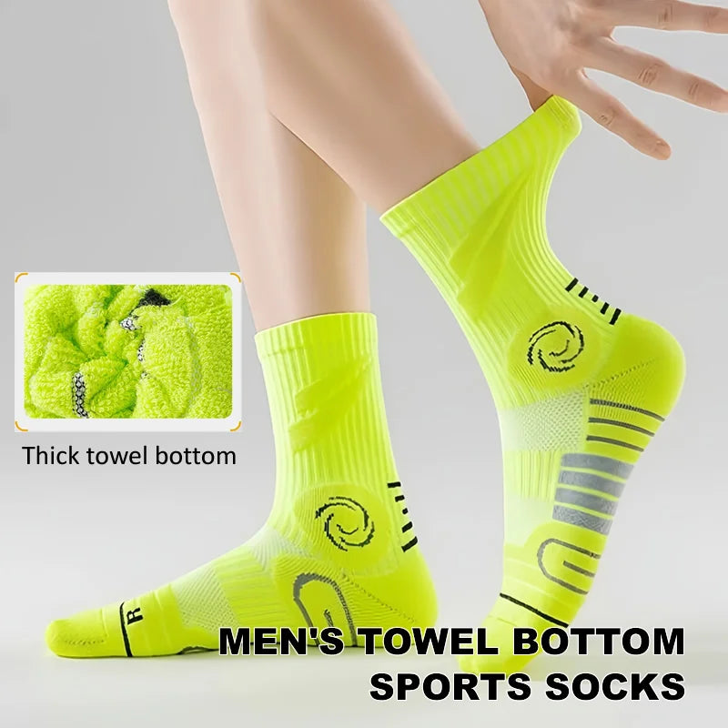 WRELS 1/2/3 Pairs Basketball Crew Socks Cushioned Athletic Socks Men Women Moisture Wicking Arch Support Running Sports Socks