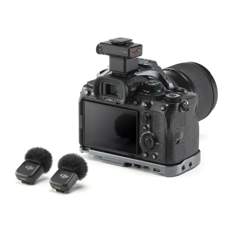 DJI Mic Series Camera Adapter for The DJI MIc Mini / Mic 3 Receiver Is Connected With the MI Hot Shoe Interface of Sony Camera