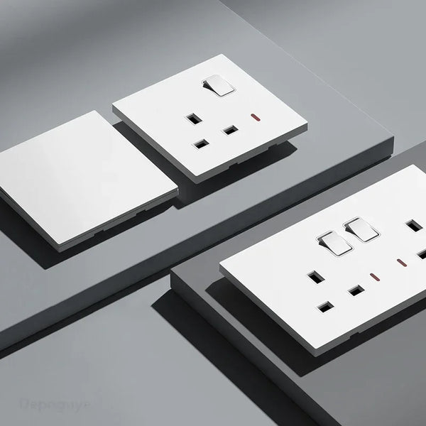 UK Standard Power Socket 13A Quick charge Plug 20W Smart Type-C Wall Outlet,220V Electrical Universal Wall Light 2way Switch