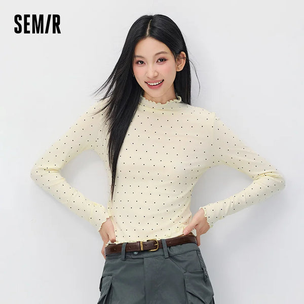 អាវយឺតប៉ាក់ Semir សម្រាប់នារី លំនាំចំណុច Polka Dot Mock Neck Ruffle Edge Thermal Warmth Style Minimal 2026 សម្លៀកបំពាក់រដូវរងាថ្មីប្រចាំថ្ងៃ