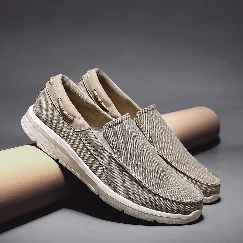 Mens Walking Shoes 2025 New Low Top Lightweight Breathable Flat Bottom Fashion Simple Loafers Casual Sneakers for Men