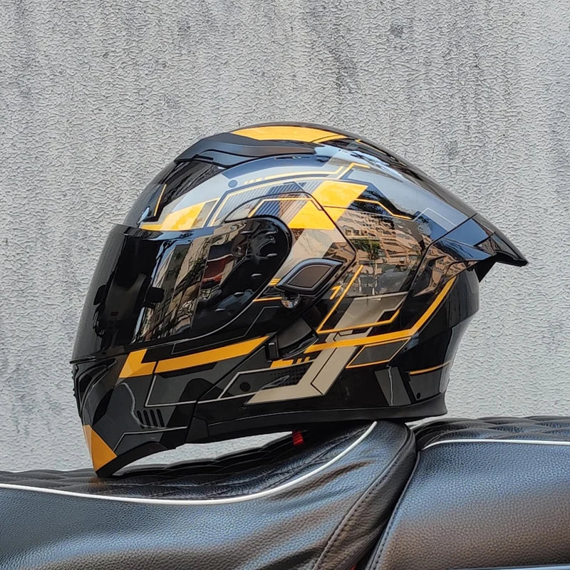 ORZ New DOT Quality Double Lens Flip Helmet Abs Full Face Motorcycle Off Road Motorcycle Racing Helmet Personalized Tail Wing