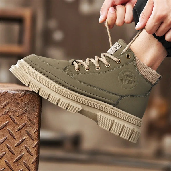 Men's boots four seasons new soft sole anit-slip high top casual boots fashion youth Joker outdoor Thick sole sports work boots