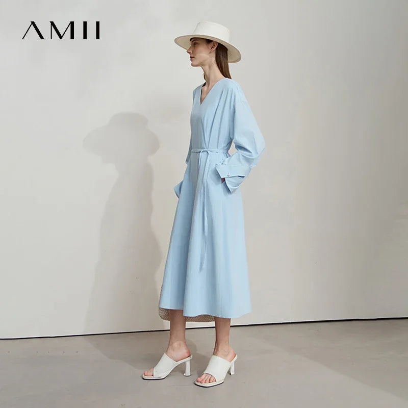 Amii Minimalist Women's V-Neck Dress 2026 Autumn New Bud Sleeve with Belt Solid Color Casual Elegant A-shaped Dress 12541108