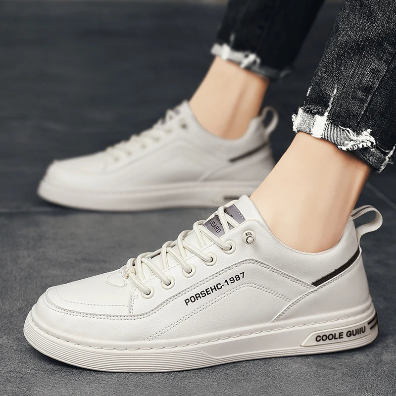 Men's Slip On Casual Shoes Four Seasons New Breathable Lightweight Soft-Sole Outdoor Flat Walking Shoes Student White Board Shoe