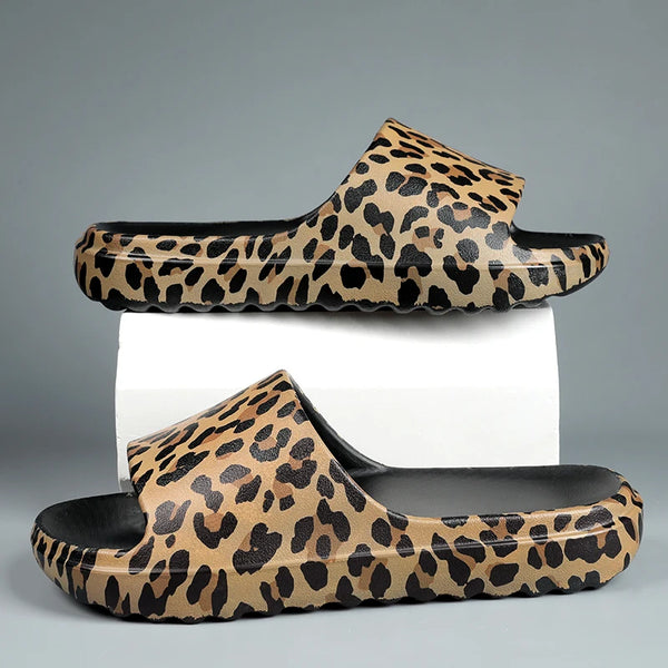 Unisex Leopard Print Slide Sandals Soft Comfort Rubber Slippers Indoor Outdoor House Shoes with Non-Slip Soles for Men and Women