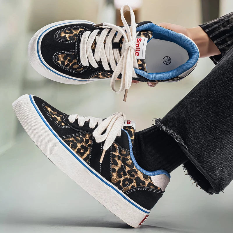 Men's canvas casual shoes four seasons new breathable light soft-sole comfort tide bread shoes outdoor walking sports board shoe