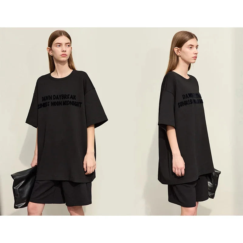 អាវយឺត AMII Minimalism សម្រាប់ស្ត្រី 2026 រដូវស្លឹកឈើជ្រុះថ្មី កមូល អក្សរប៉ាក់ រលុង ដៃខ្លី ធម្មតា 12441080