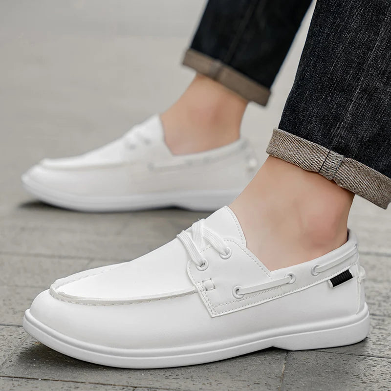 Men's plus-size fashion casual white shoes breathable soft sole four seasons new non-slip comfort outdoor driving leather shoes
