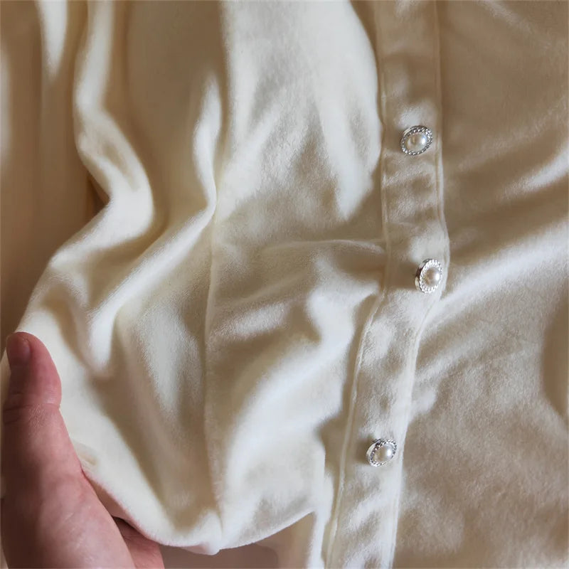 High-end Island Velvet Pajamas Woman New Fall Winter Sleepwear Warm Long Sleeve Nightwear Set Chest Pad Women‘s Home Clothes