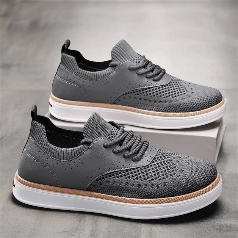 Men's mesh breathable casual shoes Four seasons soft-sole non-slip flat outdoor walking shoes fashion youth sports board shoes